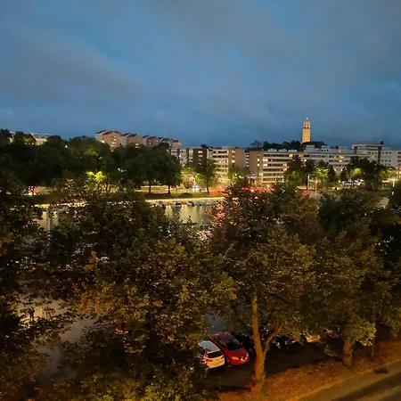 With A View Of The Aura River Huoneisto Turku